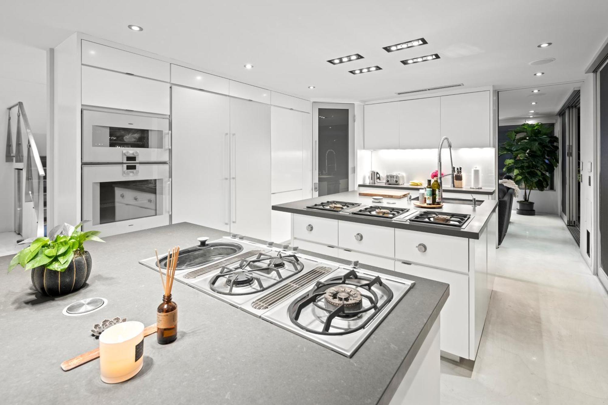 Hollywood Hills Luxury Modern With Pool & Sunset Views * Los Ángeles